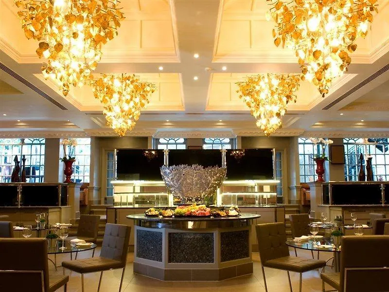 Radisson Blu Hotel, London Heathrow Hillingdon Hotel